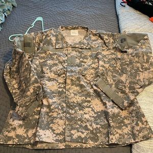 Army surplus long sleeve shirt, size X-Large.